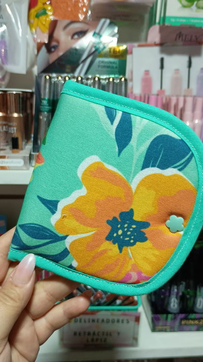 Estuche Flores verde