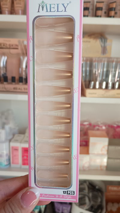 Uñas dorada degradé