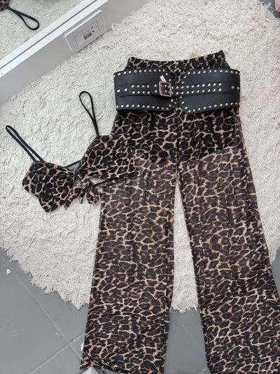 Pantalón tul con short 