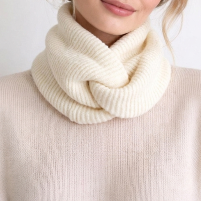 Cuello Peluche Rayado Simple Torcido