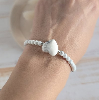 Pulsera Cora Howlita 