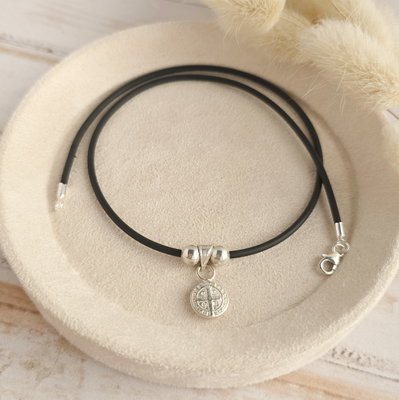Collar San Benito