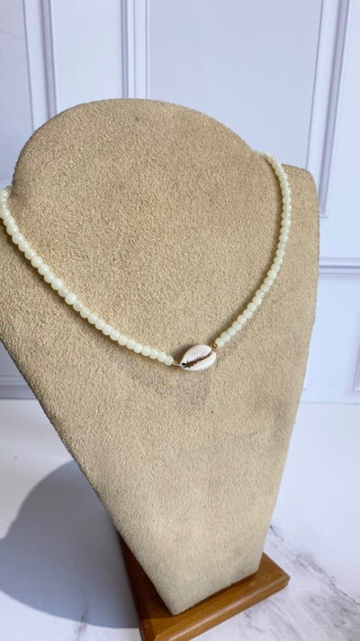 Collar caracol nude