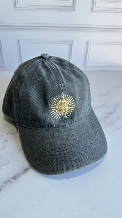 Gorra sol gris 