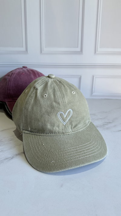 Gorra corazón beige