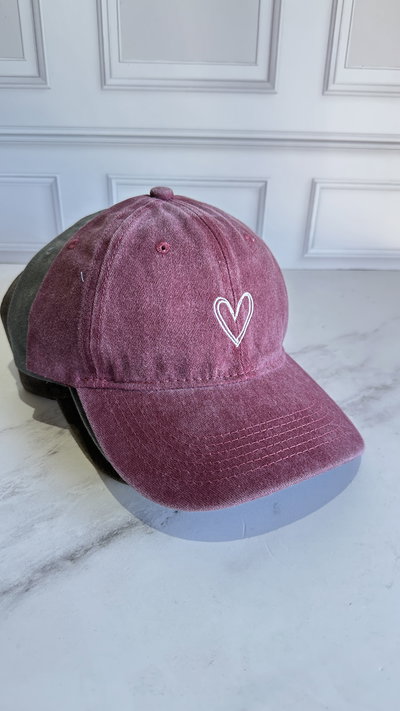 Gorra corazón bordo 