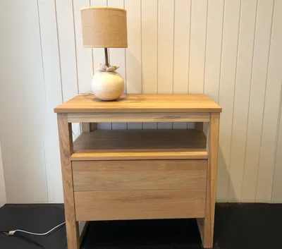 Mesa de luz Nórdica 