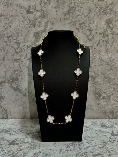 Collar diez tréboles blanco y dorado