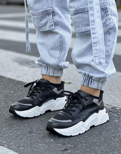 Zapatillas negras CHLOE
