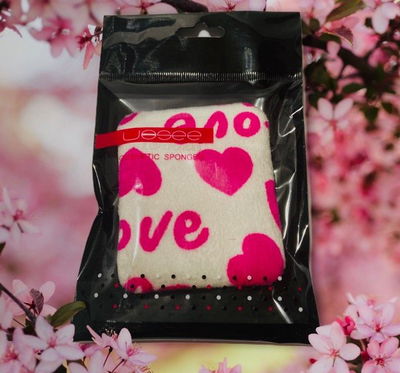 Esponjita aplicadora de maquillaje Love