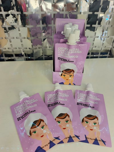 Crema facial con colágeno y acido hialuronico Thelma & Louise  