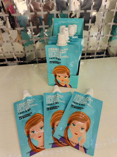 Crema contorno de ojos con retinol y aceite de palta Thelma & Louise 