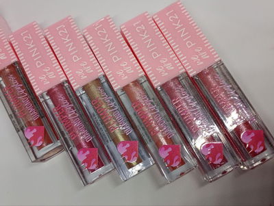 gloss con brillo voluminizador 