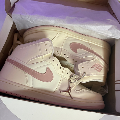 JORDAN 1 MID