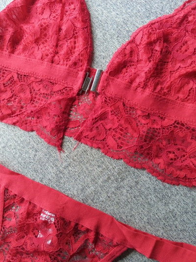 Conjunto Bralette solo (talle 85 )