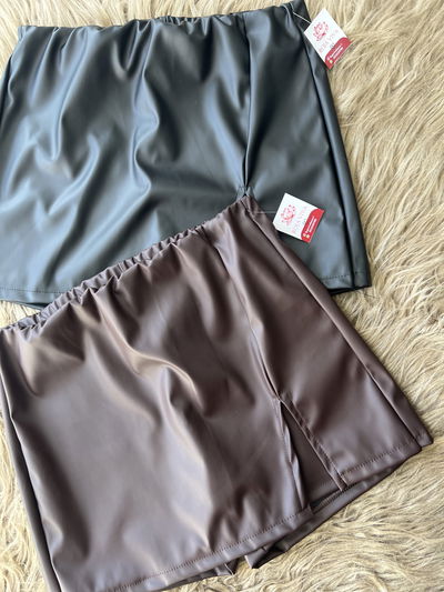Short pollera engomado 