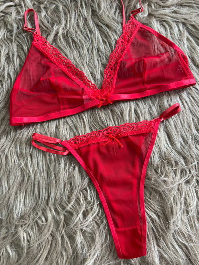 Conjunto bralette de tull (90/95/100/105)