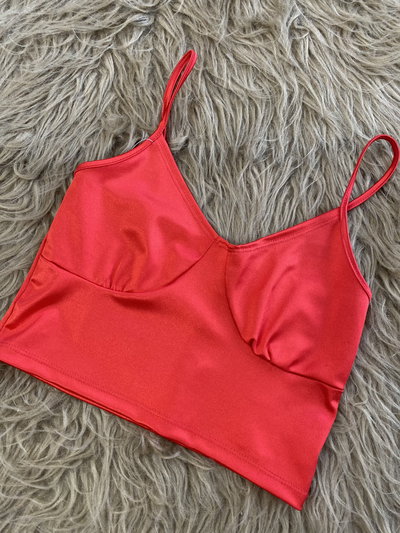 TOP ROJO DE SATÉN (talle único)
