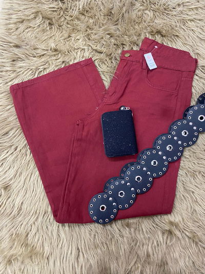 Jeans color bordo 