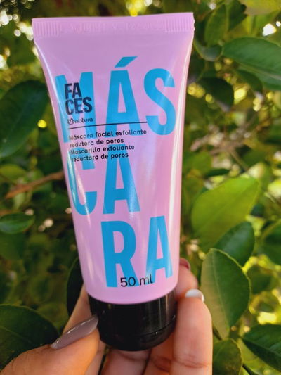 Exfoliante facial faces