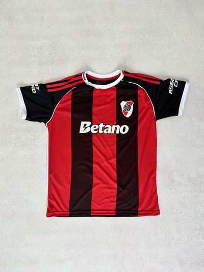 CAMISETA RIVER PLATE ALTERNATIVA 2025