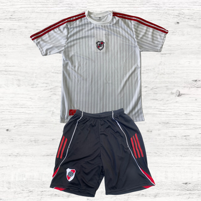 COMBO CAMISETA ICON + SHORT RIVER PLATE