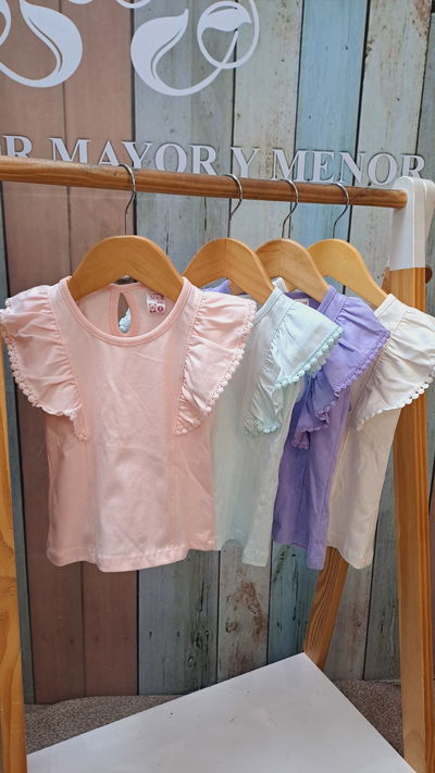 Remera ponpones 