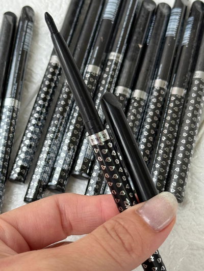 Delineador de ojos retractil- PINK21