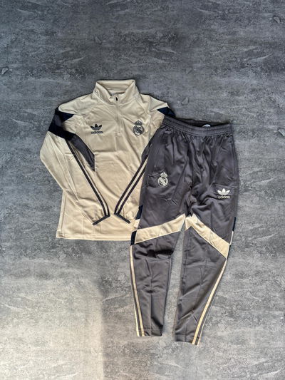 Conjunto Real Madrid Training