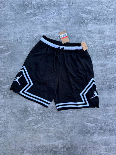 Short Jordan Diamond negro
