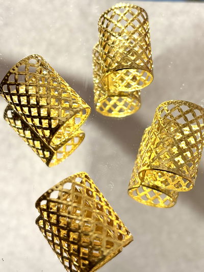 Cuff dorado grande x unidad