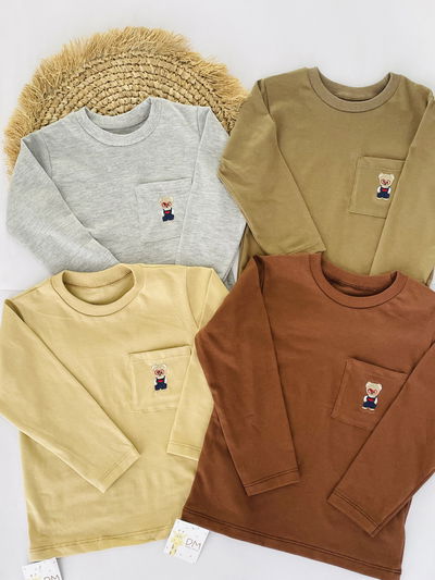 CAMISETA LISA BORDADA BEBE