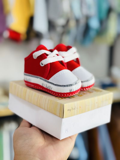 ZAPATILLAS NO CAMINANTE ROJO