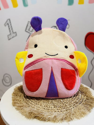 MOCHILA DE PELUCHE MARIPOSA