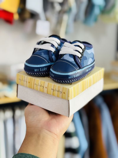 ZAPATILLAS NO CAMINANTES CAMUFLADAS AZUL