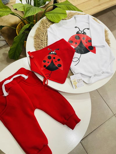 CONJUNTO 3 PIEZAS DE MARIQUITA
