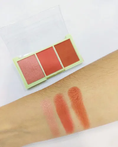 Trio de rubores Belle Grace tono 1