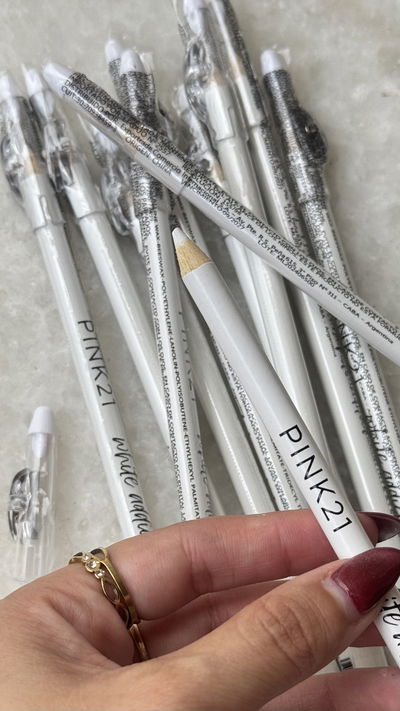 Delineador lápiz BLANCO con sacapuntas Pink 21