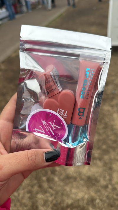Lip Combo para regalar - Incluye bolsita y sticker - Nude rosado 
