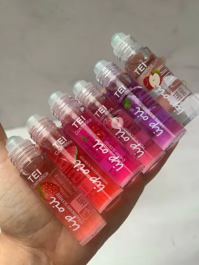 ✨ Lip Oil Roll On TEI Cosmética – Hidratación y Brillo con un Toque Frutal ✨