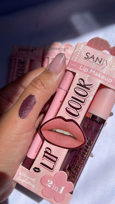 Lip combo Labial liquido intransferible + delineador - Saniye TONO 6 BERRY DARK