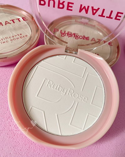 Polvo compacto translúcido matificante PURE MATTE- RUBY ROSE