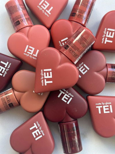 💋 TEI Matte Lip Glaze – Amor en cada aplicación 💋