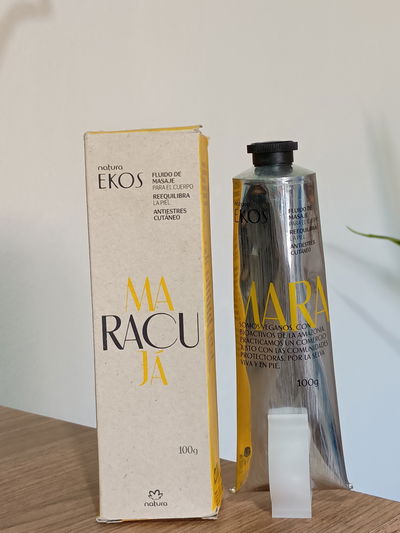 Fluido de masajes Ekos maracuyá 100 g