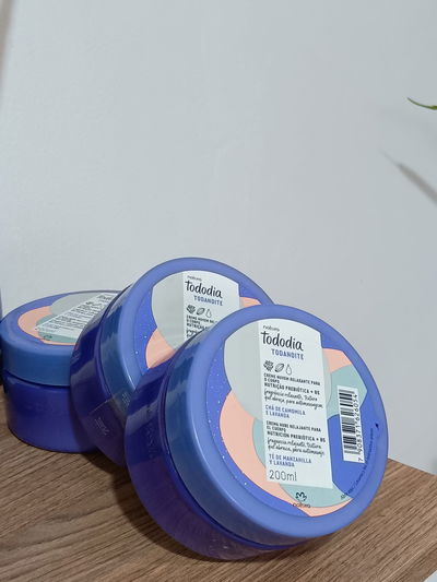 Crema nube relajante para el cuerpo te de manzanilla y lavanda