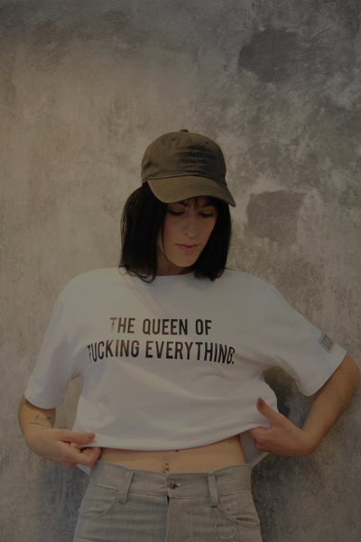 REMERA QUEEN
