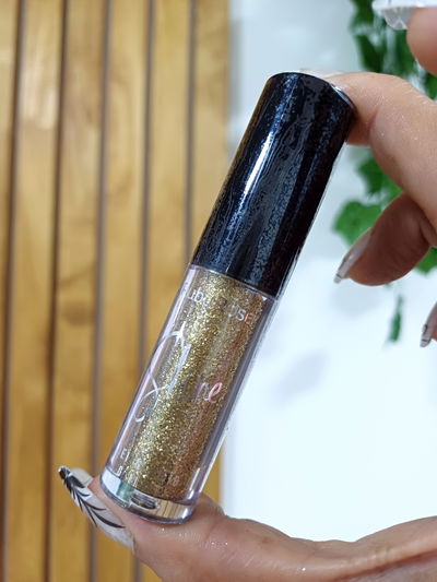 Delineador para ojos con glitter RUBY ROSE