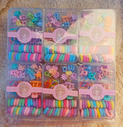 set colitas, hebillitas y brochesitos niña 