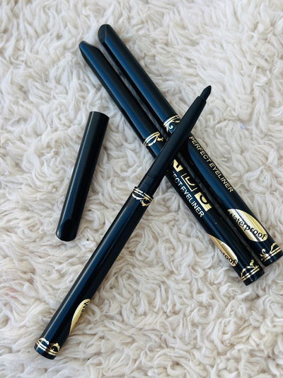 Delineador retráctil 