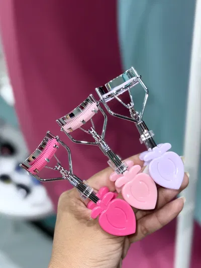 Arqueador de Pestañas con cepillo durazno 